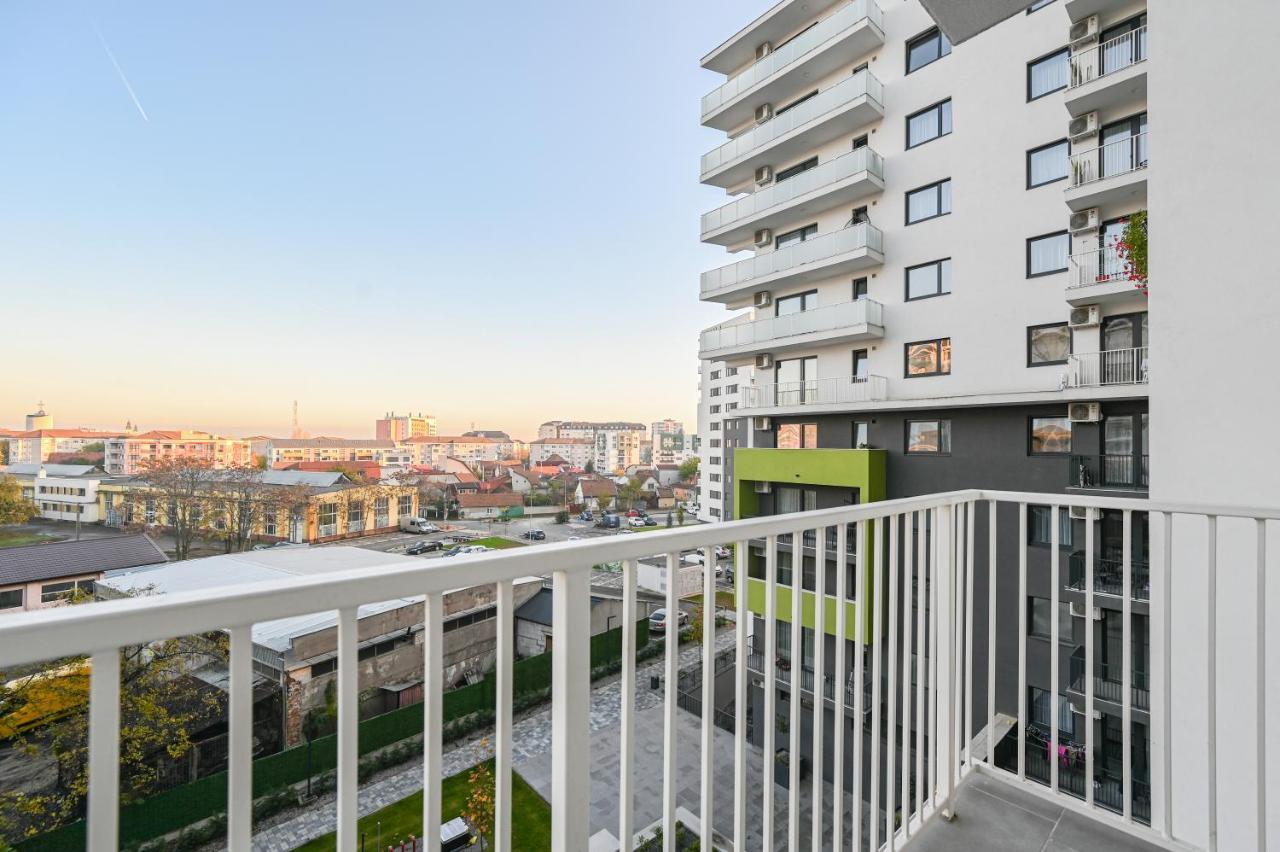 Km Flats Apartment Oradea Bagian luar foto