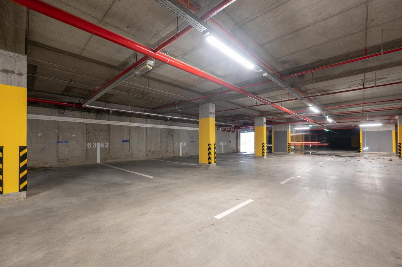 Km Flats Apartment Oradea Bagian luar foto